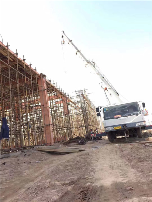 兰考县25 吨、50 吨吊车怎么选？多大重量 / 半径适合对应车型？